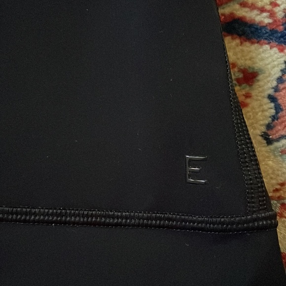 Everlane The Perform Cropped Legging - Picture 3 of 6